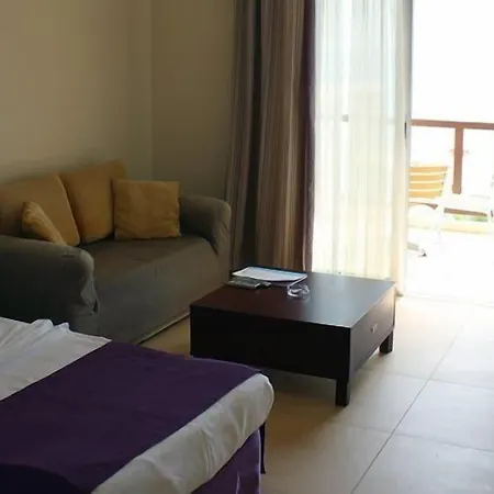 Lighthouse Otel 4*