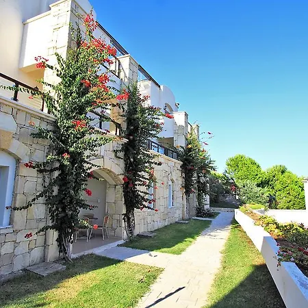 Lighthouse Otel 4*
