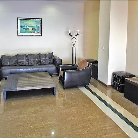 Lighthouse 4*